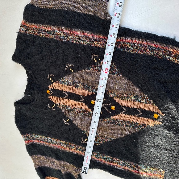 Vintage Aztec Slouchy Knit Short Sleeve Sweater - Picture 4 of 5